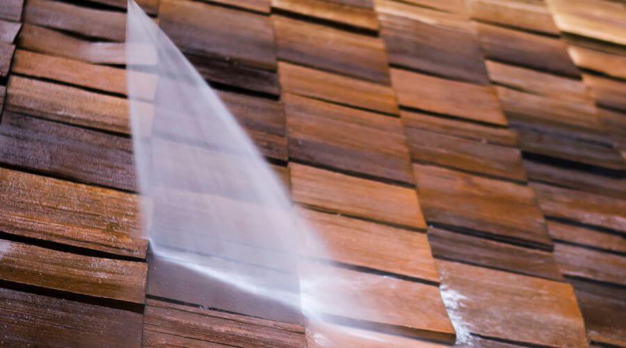 Professional gutter cleaning in Aldie, VA